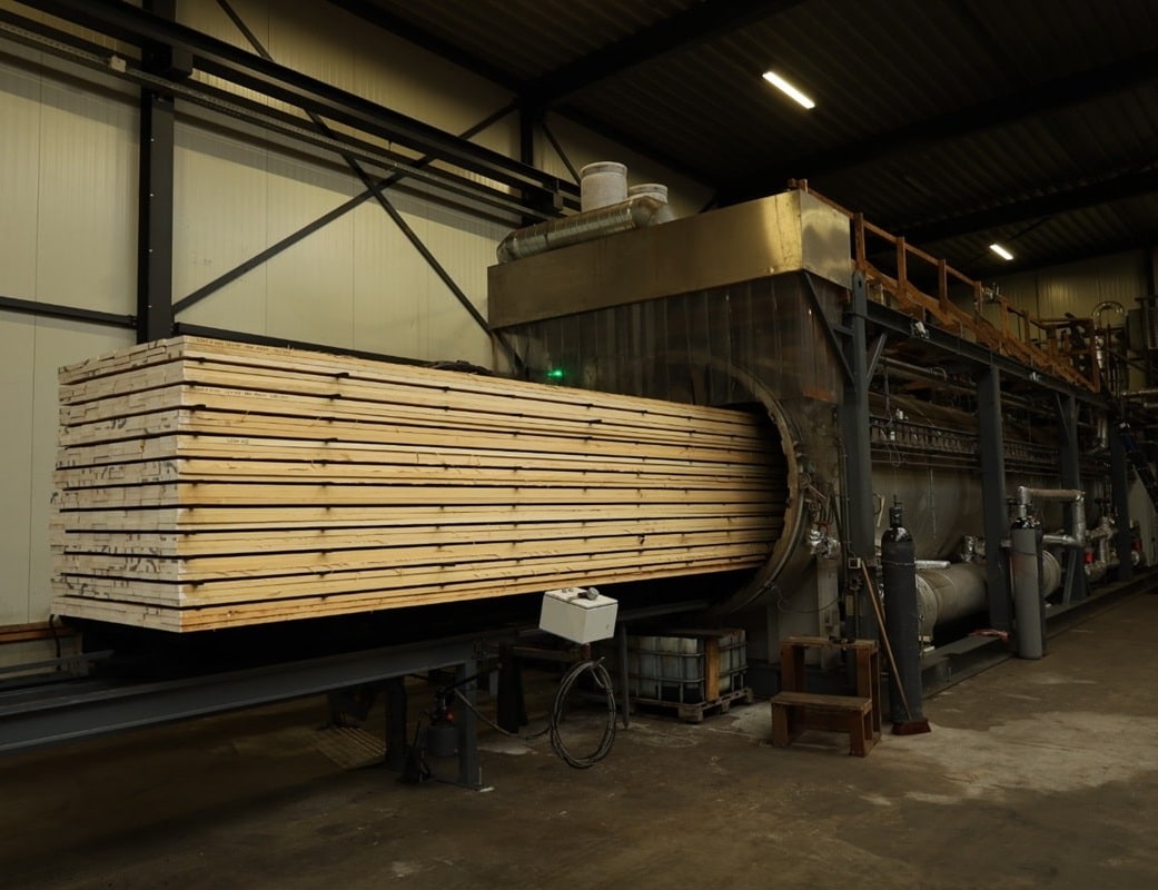 Duurzaam hout in autoclaaf